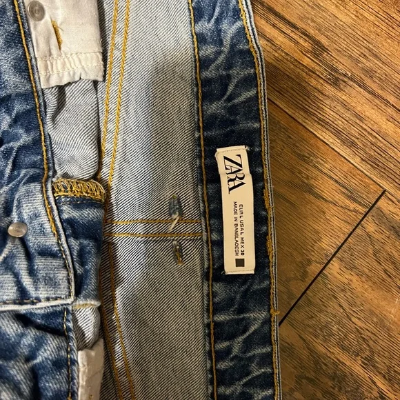 Zara Blue Denim Cut off Skirt - Picture 3 of 3